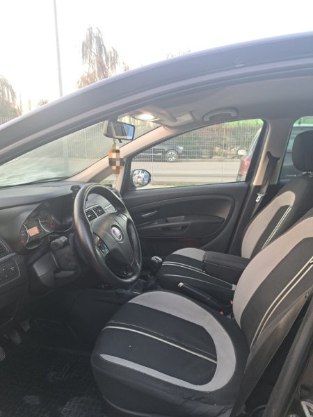 Tirane, Fiat grande punto 1.3multijet Nafte, 230.000 km, 290.000 leke