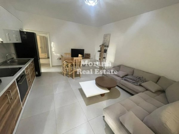 Tirane, jepet me qera apartament 1+1 Kati 1, 65 m² 400 € (Rruga e Dibres)
