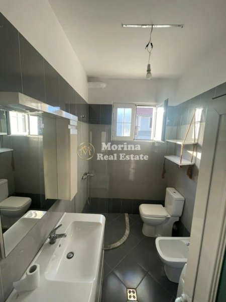 Tirane, jepet me qera apartament 1+1 Kati 1, 65 m² 400 € (Rruga e Dibres)