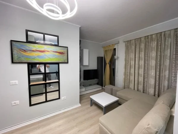 Tirane, shitet apartament 2+1 , 120 m² 275.000 € 