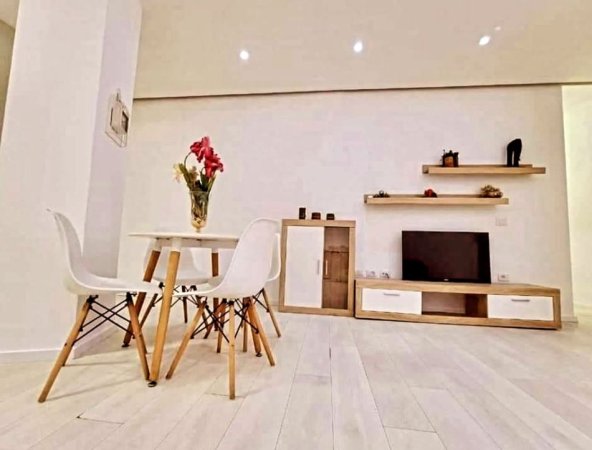 Tirane, shitet apartament 2+1 , 100 m² 159.000 € 