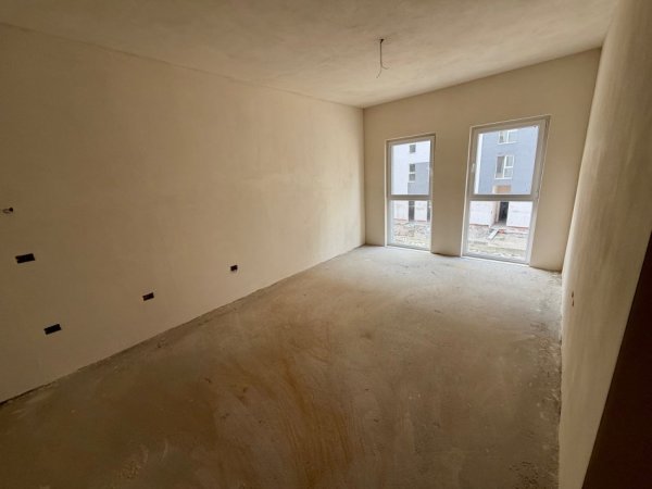 Shitet Apartament 2+1+2 te Caza Italia