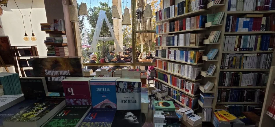 Un incontournable de Tirana. La librairie Adrioni.