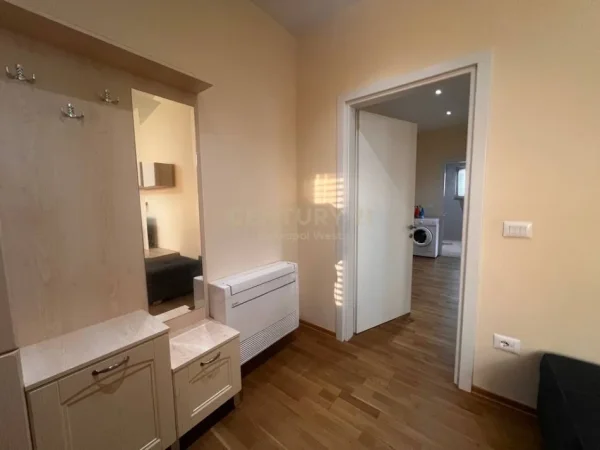 Tirane, jepet me qera apartament 2+1 Kati 3, 75 m² 650 € (Inxhinieria e Ndertimit)
