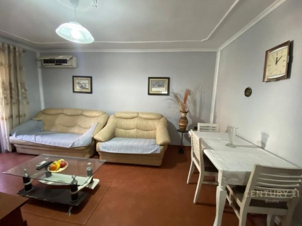 Tirane, jepet me qera apartament 2+1 Kati 2, 66 m² 500 € (Perballe Shkolles Harry Fultz)