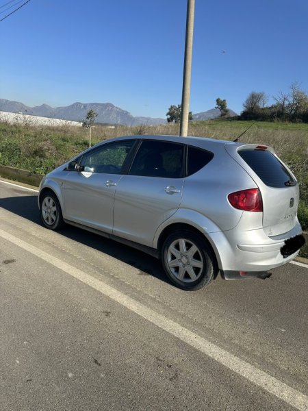 Tirane, shitet makine seat altea , gri metalizato automatik 4.400 €