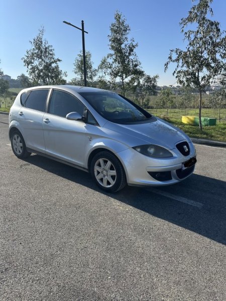 Tirane, shitet makine seat altea , gri metalizato automatik 4.400 €
