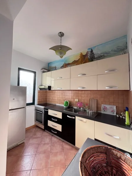 Durres, jepet me qera garsonier 1+1 Kati 3, 54 m² (PLAZH)