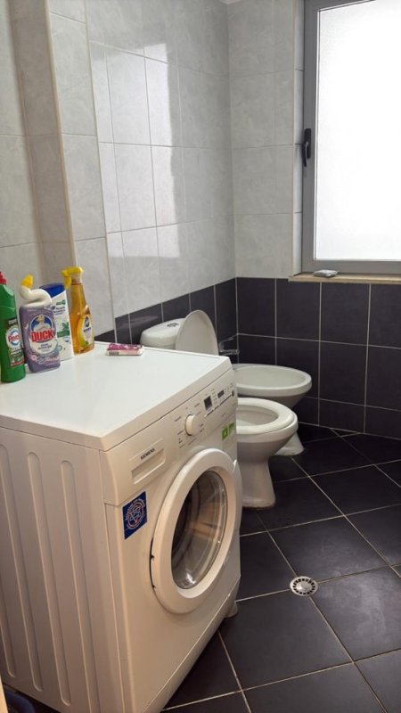 Tirane, jepet me qera apartament 1+1+Ballkon Kati 6, 65 m² 450 € (Astir/Pasticeri Nela5)
