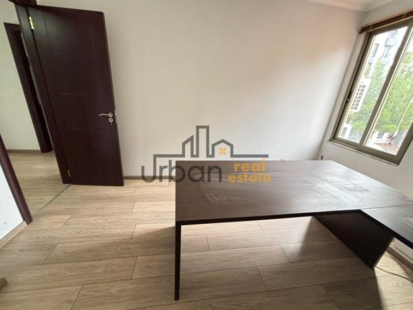 Tirane, shitet apartament 2+1 Kati 3, 103 m² 258.000 € (Rr Muhamet Gjollesha)