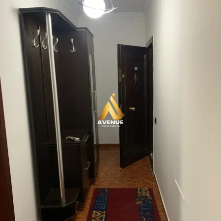 Tirane, jepet me qera apartament 1+1+Ballkon Kati 5, 90 m² 500 € (DON BOSKO)