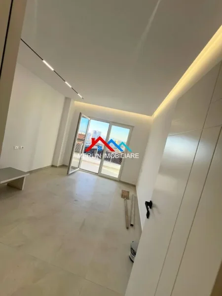 Shqiperi, shitet apartament 2+1+2+Ballkon Kati 4, 129 m² 179.000 € (RRUGA SHEFQET KUKA,FRESK)