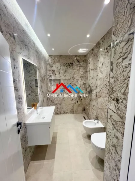 Shqiperi, shitet apartament 2+1+2+Ballkon Kati 4, 129 m² 179.000 € (RRUGA SHEFQET KUKA,FRESK)