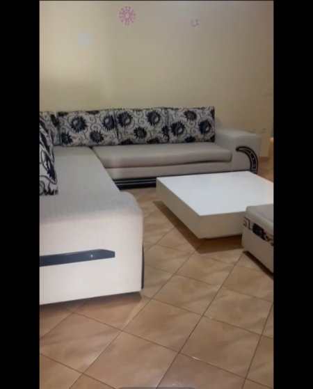 Tirane, jepet me qera apartament 1+1 Kati 4, 80 m² (Tek Rrethrrotullimi Yzberishtit)