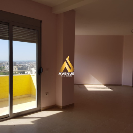 Tirane, shitet apartament 3+1+Aneks+Ballkon Kati 2, 211 m² 350.000 € (RRUGA PETI)