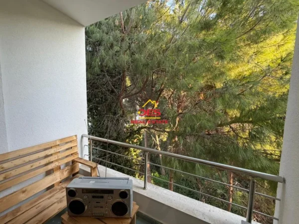 Vlore, shitet apartament 1+1+Ballkon Kati 3, 75 m² 158.000 € (Rruga Dhimitër Konomi)