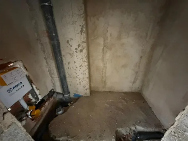 Tirane, jepet me qera ambjent biznesi Kati 0, 103 m² (Univers City.)