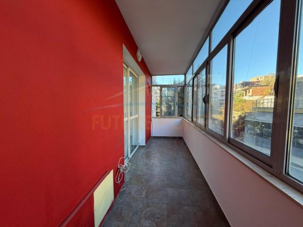 Tirane, shitet apartament 1+1 Kati 2, 65 m² 108.000 € 