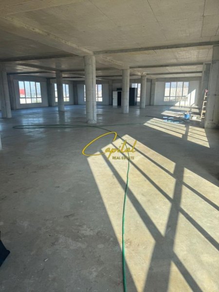 Tirane, jepet me qera magazine Kati 0, 2.900 m² 13.000 € (KASHAR)