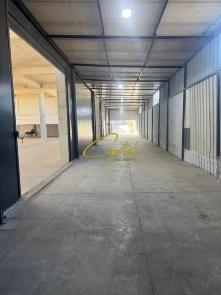 Tirane, jepet me qera magazine Kati 0, 2.900 m² 13.000 € (KASHAR)