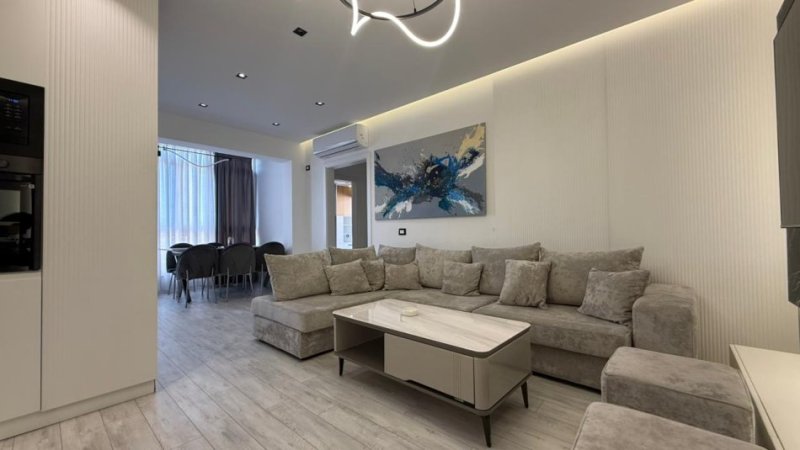 Tirane, jepet me qera apartament 3+1+Ballkon Kati 4, 120 m² 1250 € (Delijorgji)