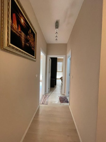 Tirane, shitet apartament 3+1+Ballkon Kati 2, 111 m² 155.000 € (Spitalit Amerikan 3)