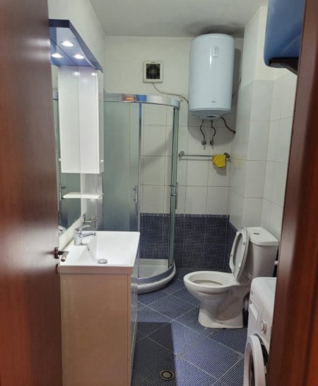 Tirane, shitet apartament 1+1+Ballkon Kati 2, 70 m² 167.000 € (KOMUNA E PARISIT)