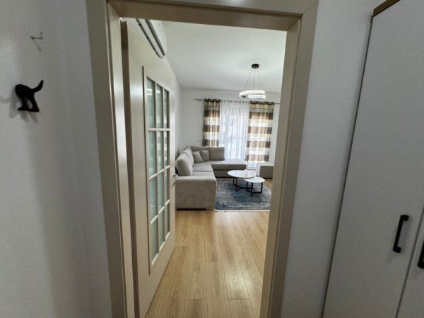 Tirane, jepet me qera apartament 2+1+Ballkon Kati 5, 100 m² 750 € (DON BOSKO)