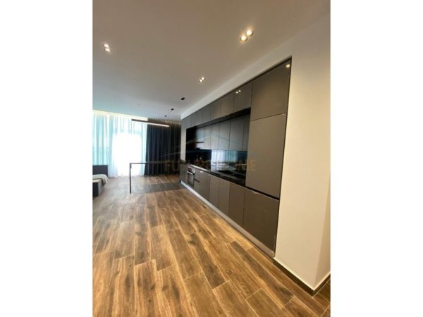 Durres, shitet apartament 2+1+Ballkon Kati 5, 119 m² 350.000 € (Vollga, Durrës)