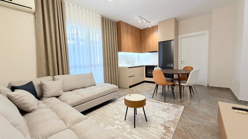 Tirane, shitet apartament 1+1+Ballkon Kati 2, 65 m² 108.000 € (Fresku)