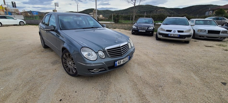 Berat, shitet Mercedes-Benz E320CDI, 2007, Nafte, Automatik  7.300 €