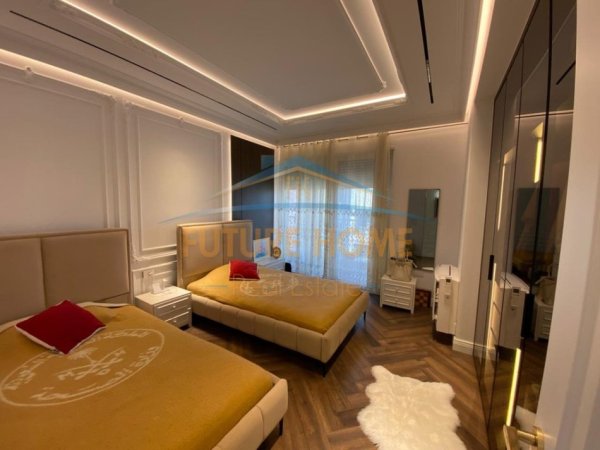 Tirane, shitet apartament 4+1+Ballkon Kati 6, 257 m² 650.000 € (EURO 3D Selit)