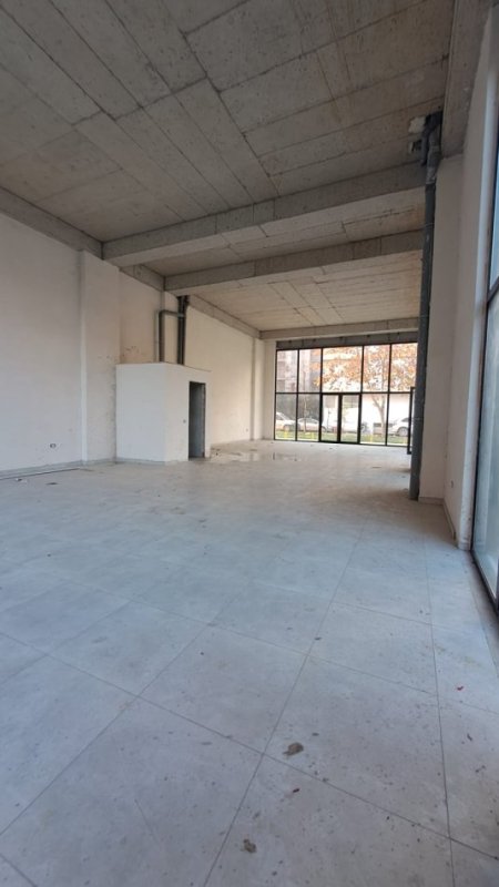 Tirane, shitet ambjent biznesi , 168 m² (Astir)