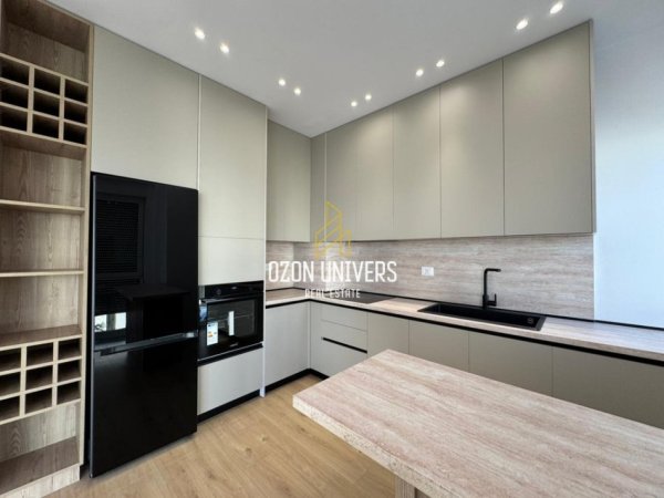 Tirane, jepet me qera Vile 3 Katshe Kati 3, 197 m² 1.200 € (Aba Residence, Farkë Tirana, Albania)