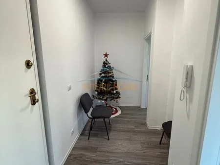 Shitet, Apartament 1+1+Post parkimi, Rruga Qemal Stafa, Tiranë AREA61118