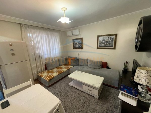 Tirane, shitet apartament 1+1+Ballkon Kati 2, 57 m² 75.000 € 