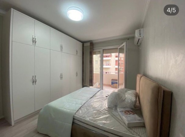 Tirane, jepet me qera apartament 2+1 Kati 2, 85 m² 550 € 