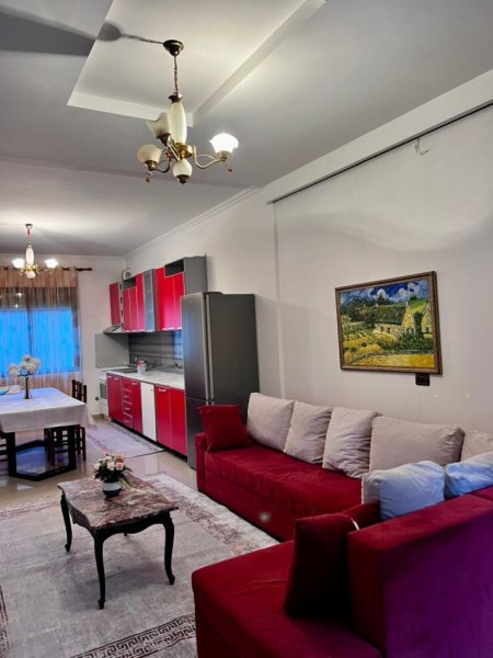 Tirane, jepet me qera apartament 2+1 Kati 2, 110 m² 520 € (SELITE)