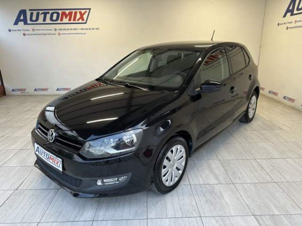 Tirane, shes makine Volkswagen POLO Viti 2013, 6.900 Euro