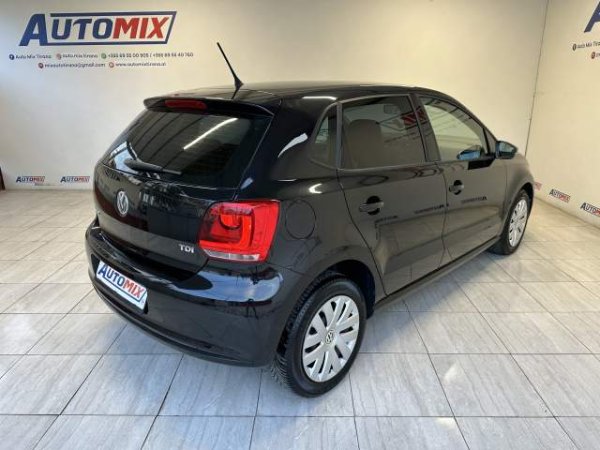 Tirane, shes makine Volkswagen POLO Viti 2013, 6.900 Euro