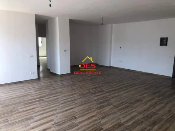Vlore, shitet apartament 2+1+BLK Kati 4, 150 m² 112.500 Euro (Transballkanike)