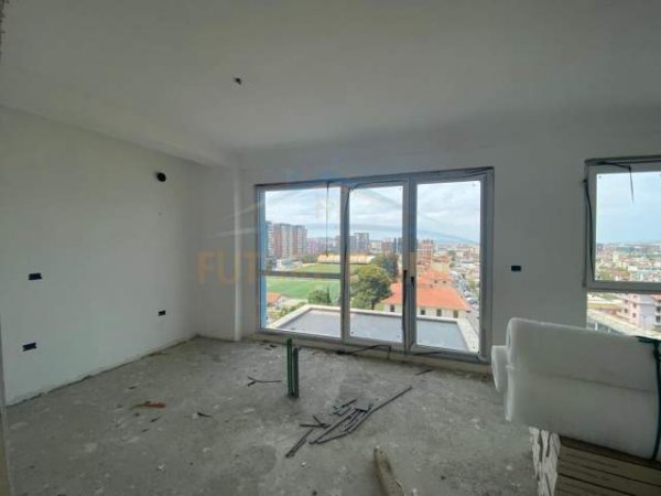 Tirane, shitet apartament 2+1 Kati 7, 122 m² 145.000 Euro (Perballe Spitalit Amerikan 3)