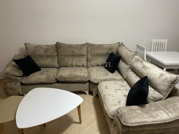 Tirane, jepet me qera apartament 2+1+BLK Kati 2, 105 m² 450 Euro (Astiri)