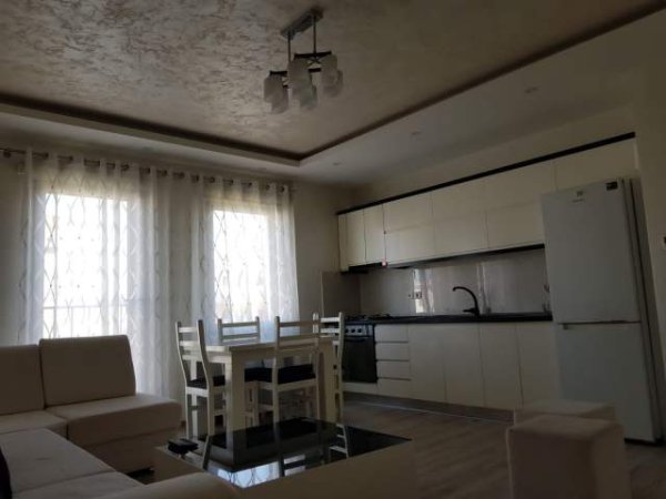 Tirane, jepet me qera apartament 1+1 Kati 4, 67 m² 450 Euro (Don Bosko)