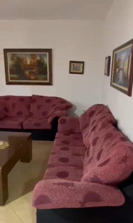 Tirane, jepet me qera apartament 1+1 Kati 4, 56 m² 350 Euro (4 deshmoret)