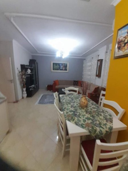 Tirane, jepet me qera apartament 2+1+BLK Kati 5, 100 m² 500 Euro (prokop mima)