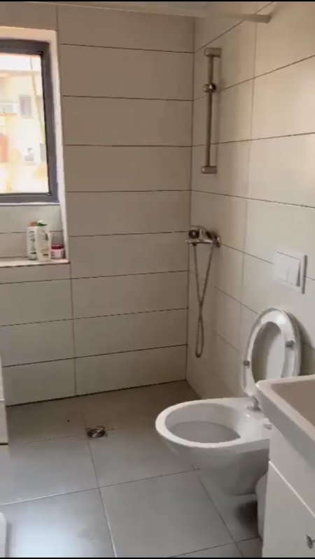 Tirane, jepet me qera apartament 1+1+BLK Kati 4, 58 m² 350 Euro (THANAS ZIKO)