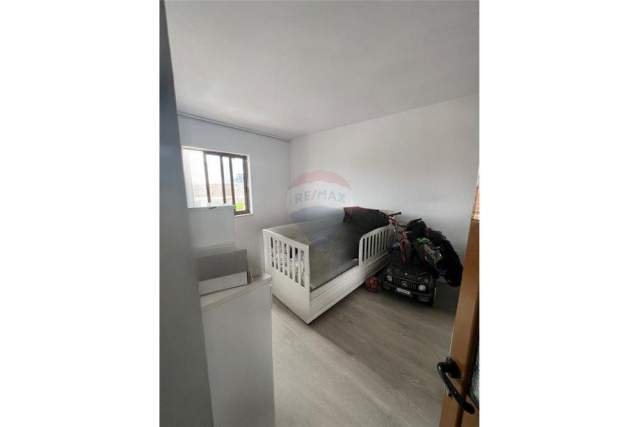 Tirane, jepet me qera apartament 1+1 Kati 3, 70 m² 400 Euro (rrug ae Dibres)