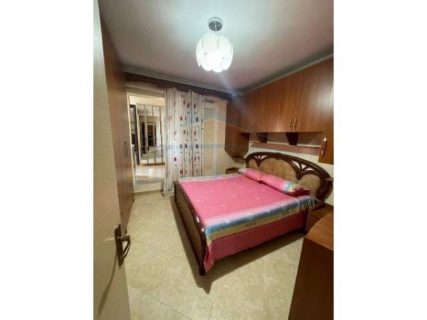 Tirane, jepet me qera apartament 2+1+BLK Kati 5, 90 m² 450 Euro (Don Bosko)