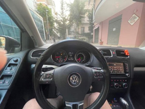 Tirane, shes makine Volkswagen Viti 2011, 7.500 Euro